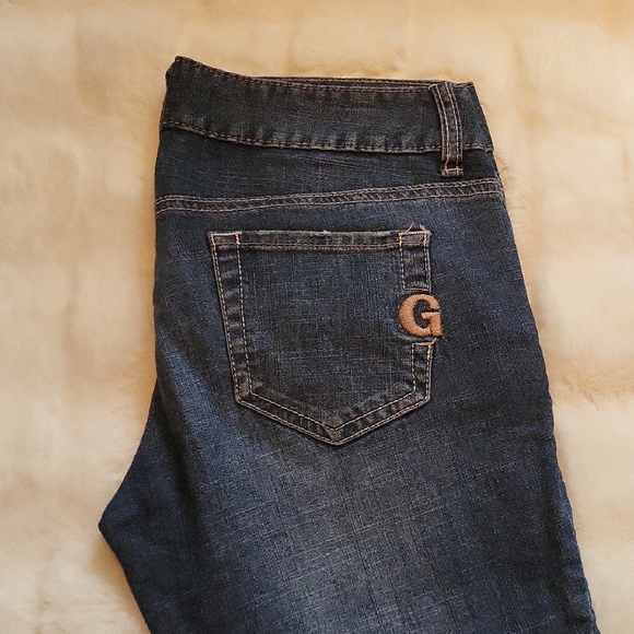Guess Dark Blue Denim Jeans with Button Detail - Picture 2 of 13